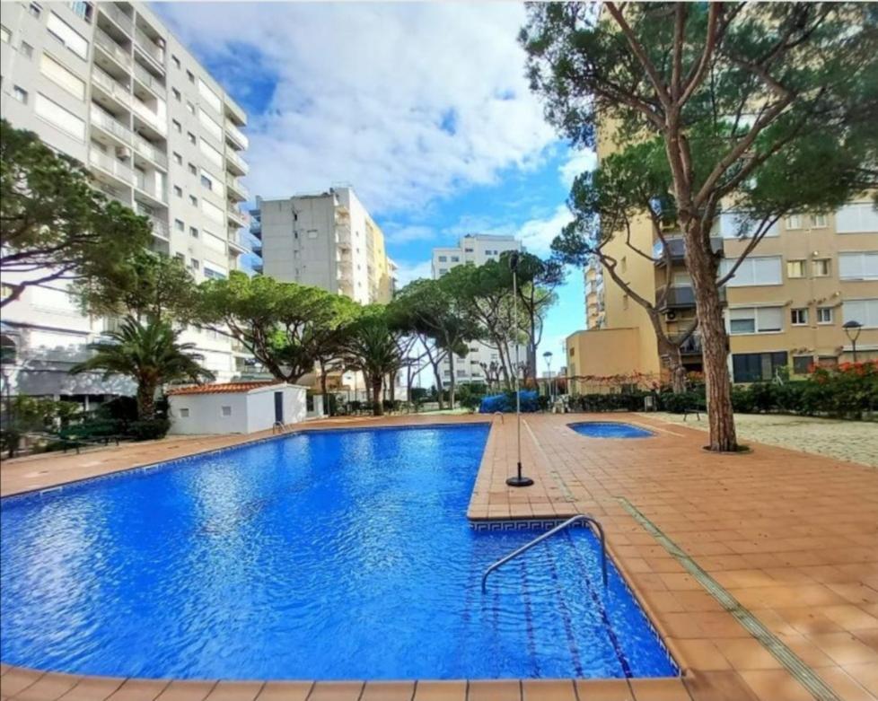 Apartamento Vacacional & Holiday بلانيس المظهر الخارجي الصورة